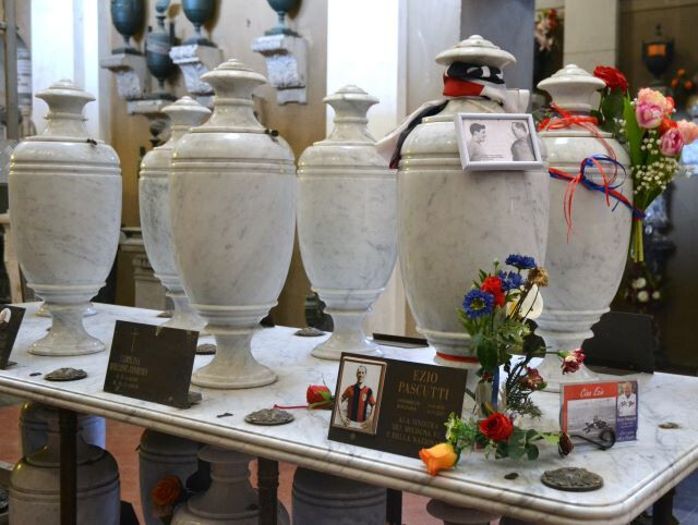 Vasi cinerari