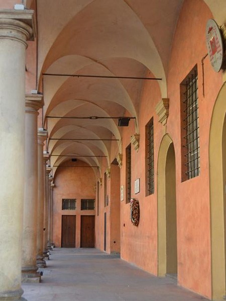 Ex convento di San Giovanni in Monte - portico