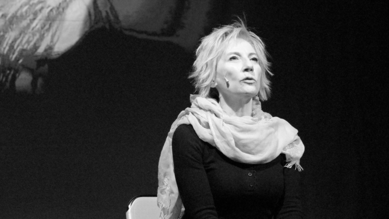 immagine di NON È AMORE. Giornata internazionale per l'eliminazione della violenza contro le donne