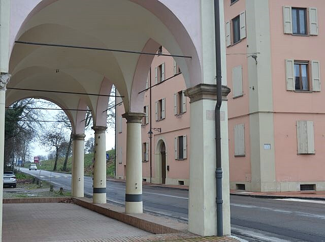 Il portico della Villa Pizzardi-Hercolani