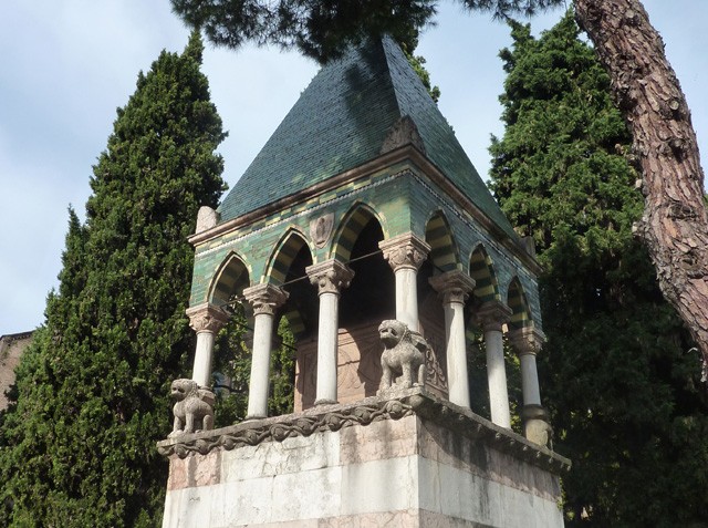 La tomba di Rolandino dé Romanzi 