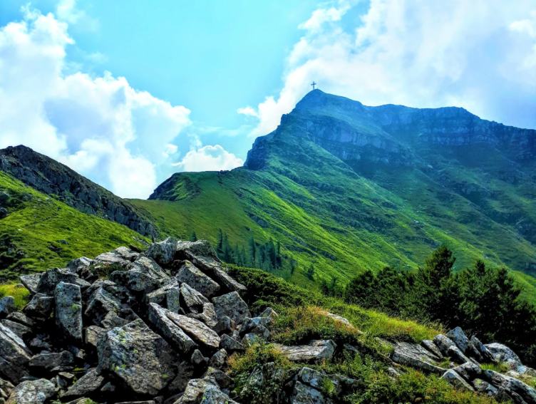 copertina di Peak & Grill - Da i Balzi dell’Ora al Passo della Riva