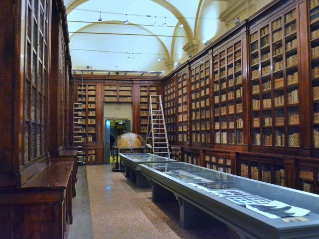 Biblioteca Universitaria (BO)