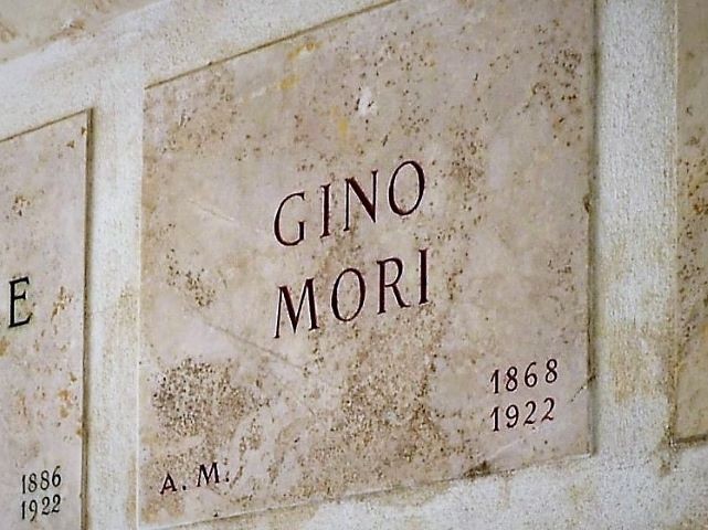 Tomba di Gino Mori 