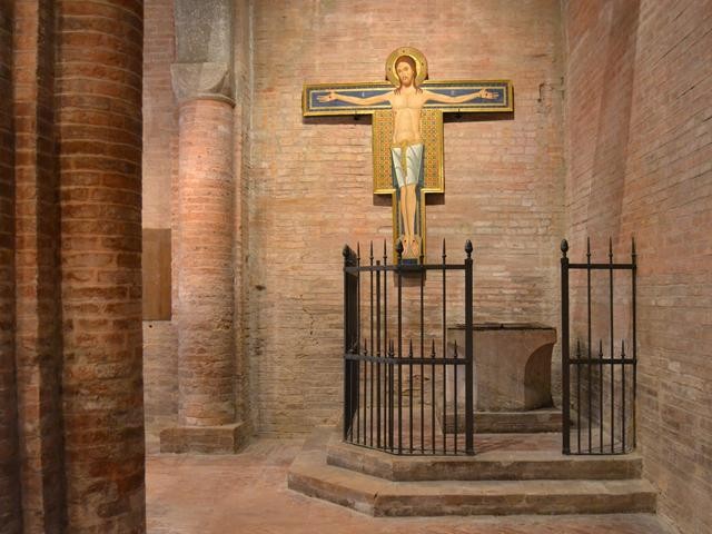 Pieve di Santa Maria Annunziata e San Biagio - Sala Bolognese (BO) - fonte battesimale