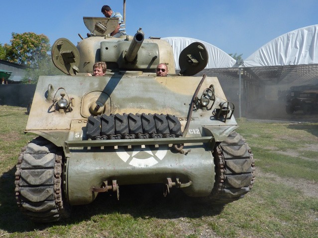 Carro armato inglese Sherman M4 