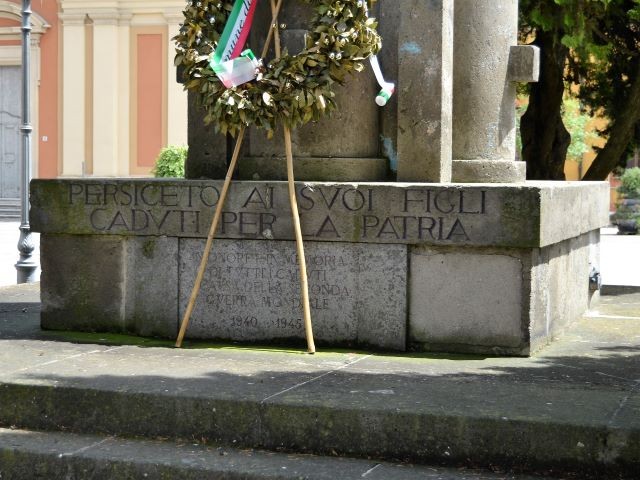 Monumento ai caduti delle guerre mondiali - San Giovanni in Persiceto (BO) - part.