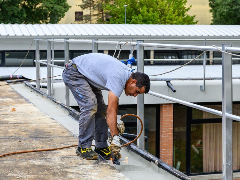 immagine di Scuola, cantieri estivi per 12 milioni di euro