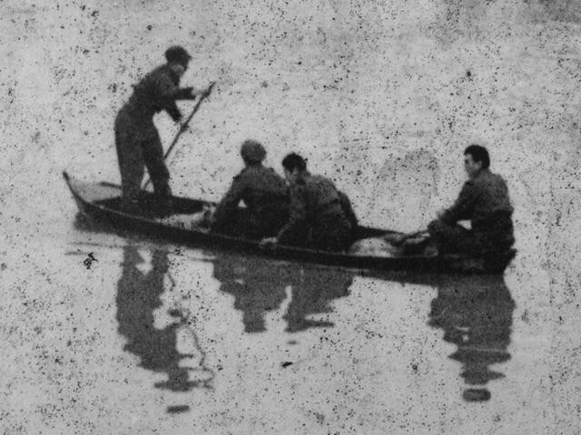 Partigiani della 28a Brigata Garibaldi sul fiume Reno - Fonte: Comune di S. Alberto (RA)