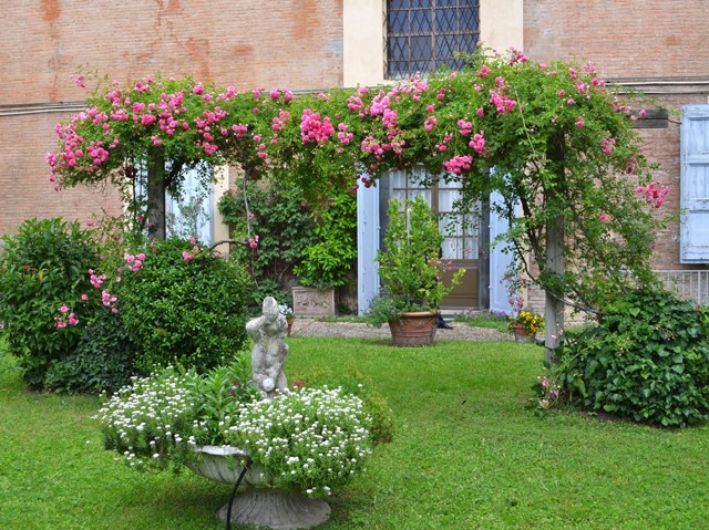Palazzo Albergati - giardino