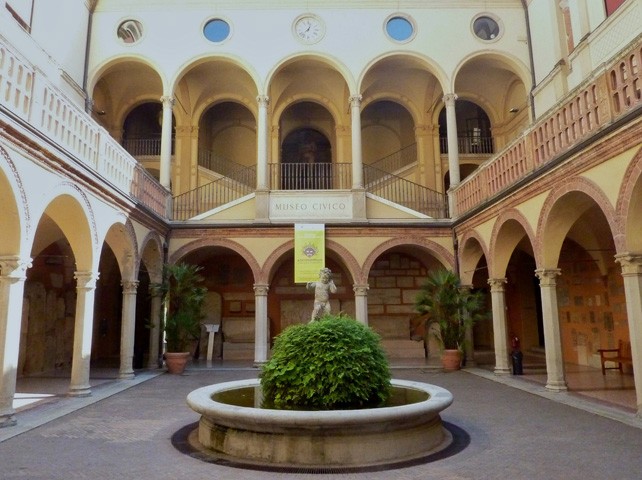 Museo civico archeologico (BO) 