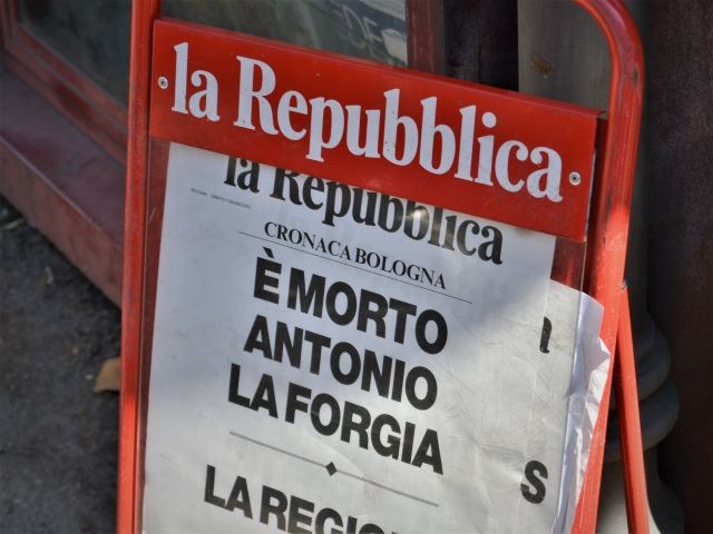 L'annuncio della morte di La Forgia sul giornale "La Repubblica"