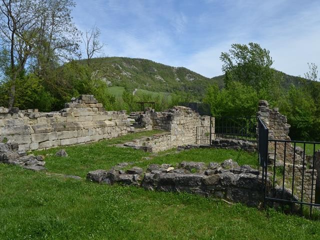 I ruderi della chiesa di San Martino a Monte Sole