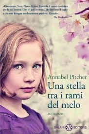 copertina di Una stella tra i rami del melo
Annabel Pitcher, Salani, 2011
dai 12 anni