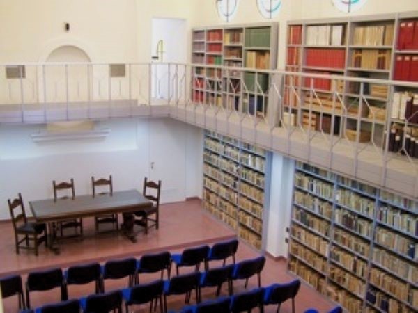 Biblioteca San Genesio