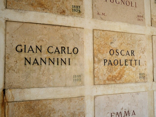 Tombe di Nannini a Paoletti nel sacrario dei caduti fascisti alla Certosa (BO)