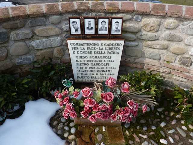 Crepellano (BO) - Monumento ai partigiani caduti il 28 agosto 1944 - ed. 2012