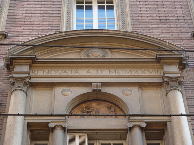 Palazzo delle Provincie Romagnole - Ingresso della Galleria Acquaderni