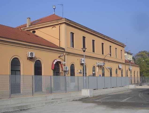 La stazione della ex Veneta in via Zanolini