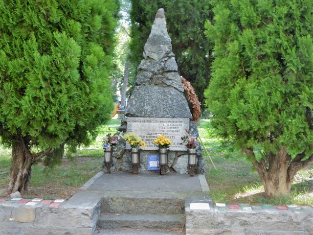 Monumento per le vittime del bombardamento del 13 maggio 1944