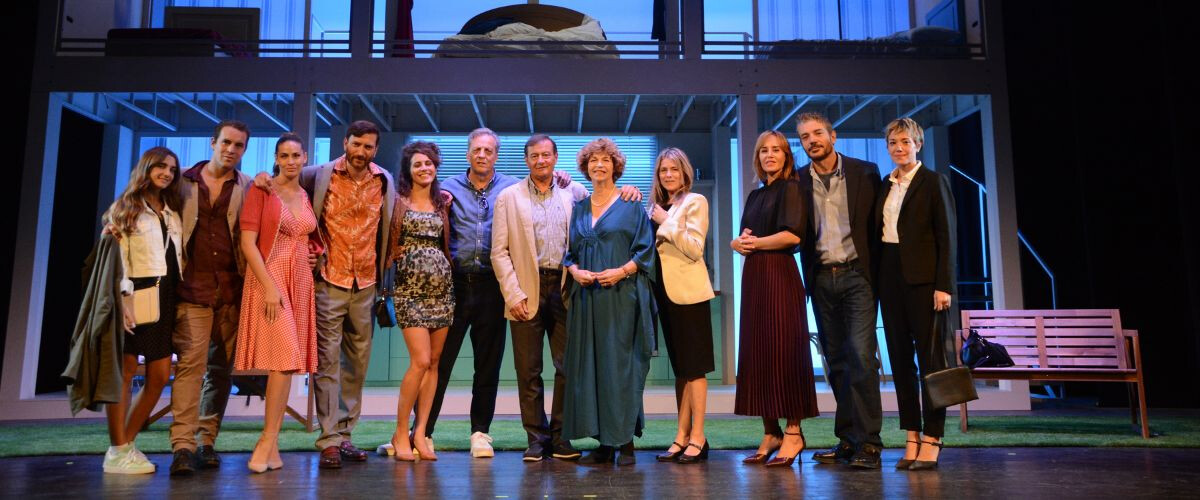 A casa tutti bene. Giuseppe Zeno, Donatella Finocchiaro e Anna Galiena