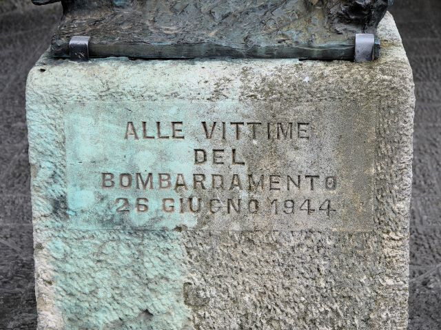 Monumento a ricordo del bombardamento del 26 giugno 1944