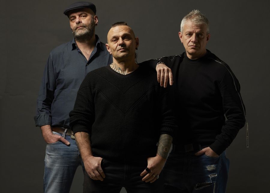 copertina di 99 Posse