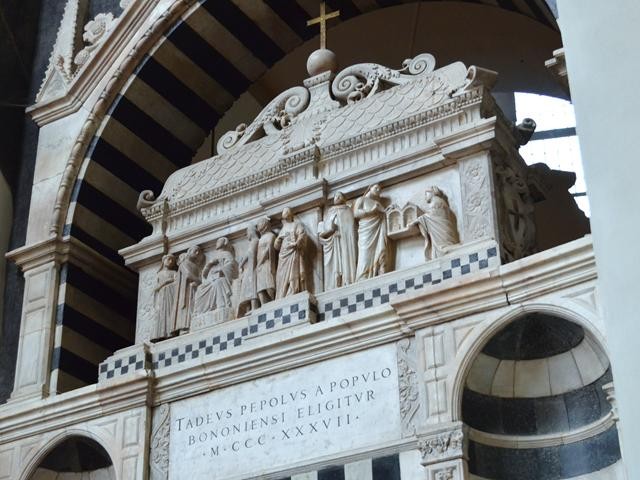 Basilica di San Domenico (BO) - Tomba di Taddeo Pepoli