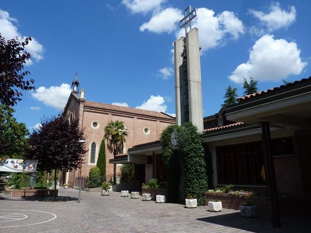 Complesso parrocchiale di Santa Teresa (BO)