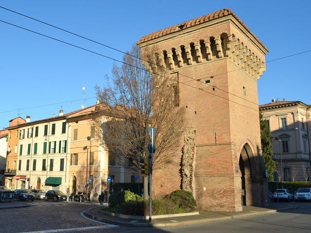 Porta Castiglione - viale Panzacchi