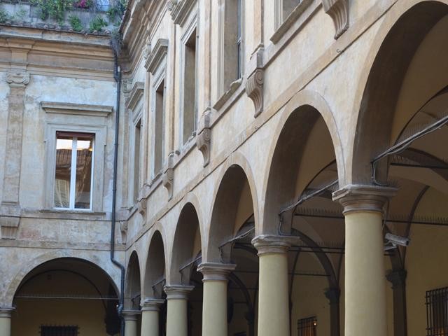 Palazzo Pepoli Campogrande - cortile interno