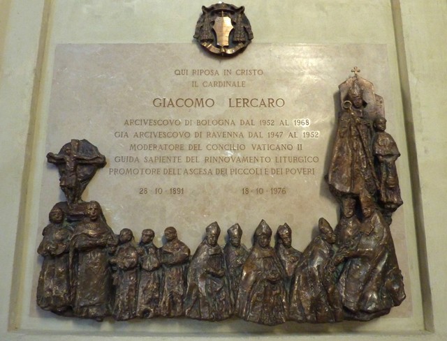 La tomba del card. Giacomo Lercaro nella cattedrale di S. Pietro (BO)