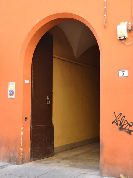 Palazzo Davia - ingresso