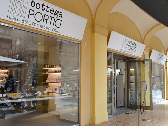 Bottega Portici - High Quality Italian Food - Piazza Ravegnana (BO)