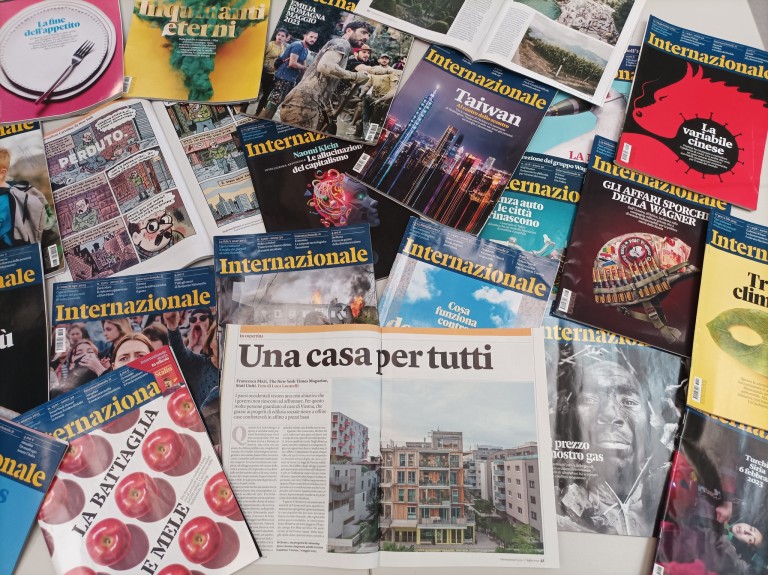 copertina di Internazionale: ogni settimana il meglio dei giornali di tutto il mondo