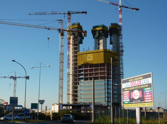 Torre Unifimm in costruzione 