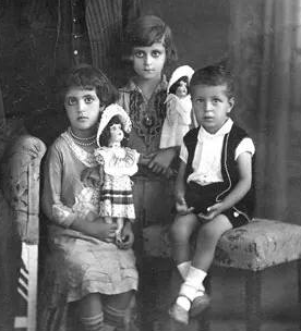 copertina di La bambola, un libro di Najjar Taghreed