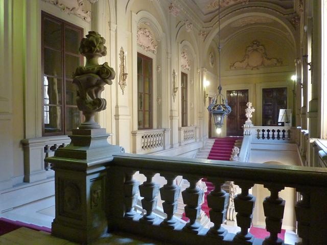 Palazzo Caprara - interno