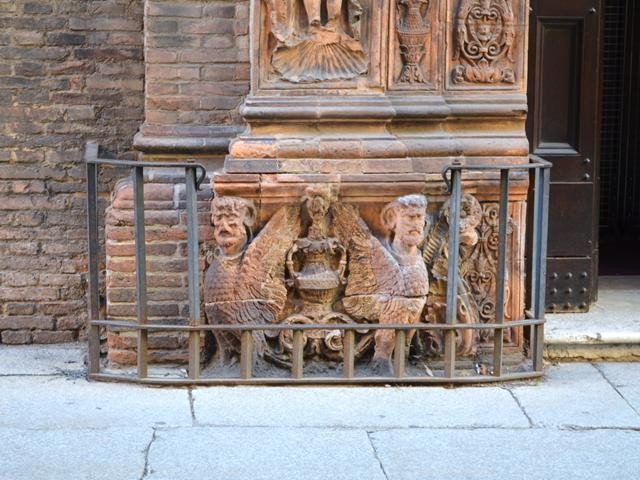 Santuario del Corpus Domini - portale - particolare
