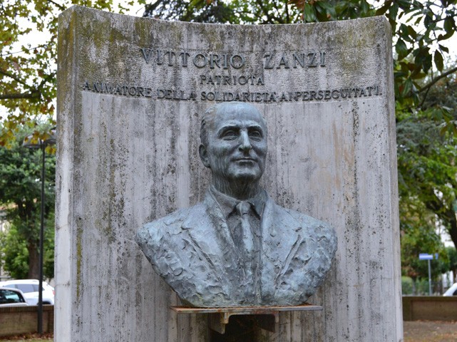 Cotignola (RA) - Monumento a Vittorio Zanzi