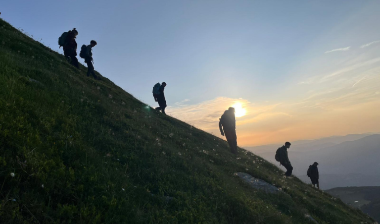 copertina di L’Alta Via dei Giovani 