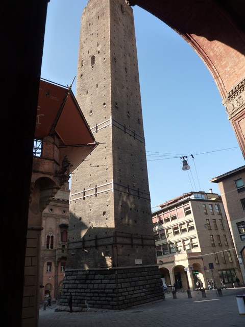 Torre Garisenda 
