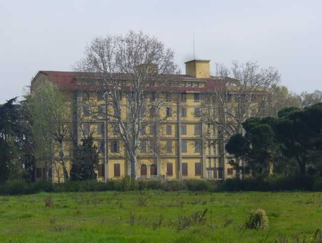 La ex casa di cura Villa Salus (BO)