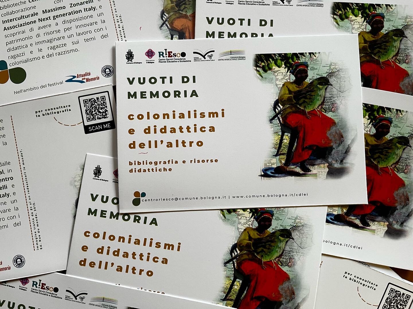copertina di Vuoti di memoria: colonialismi e didattica dell’altro