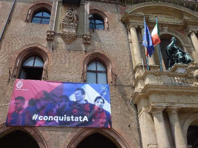 ConquistatA - sulla facciata del palazzo comunale - 10 giugno 2015