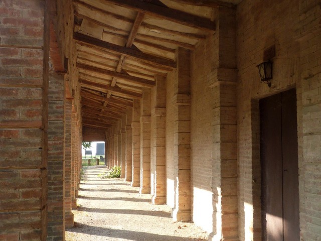 Portico della fiera di San Martino in Soverzano 