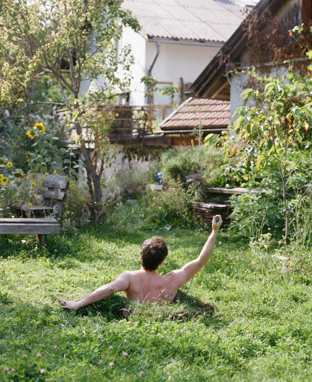 immagine di Hans - or - Don't Bury Me In The Grave Of My Father