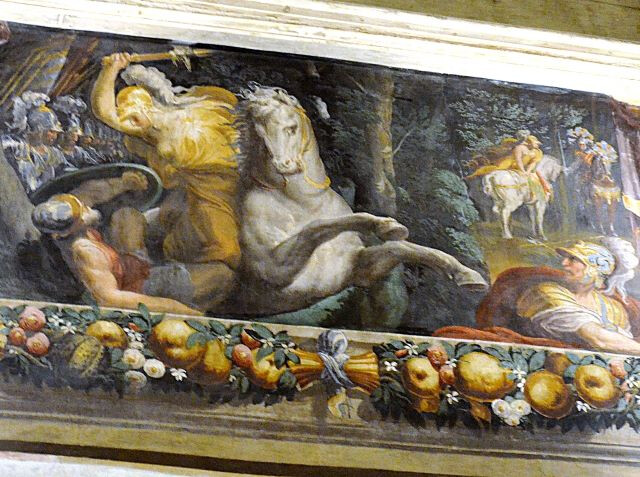 Una delle pareti affrescate di Palazzo Poggi