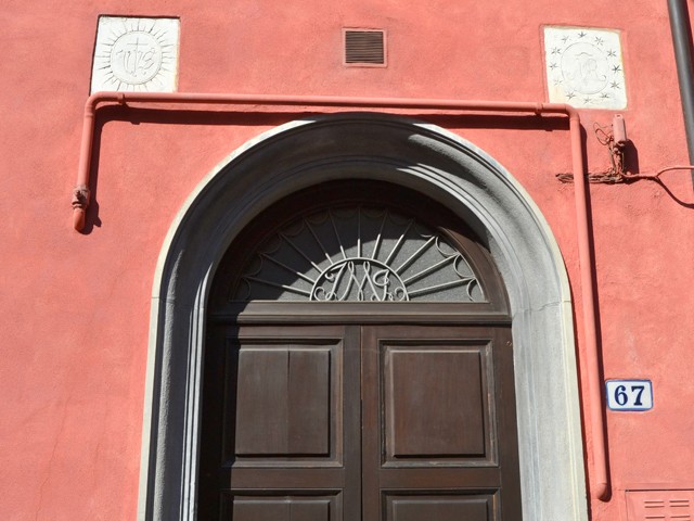 Ingresso dell'ex conservatorio di San Giuseppe - via Castiglione (BO)