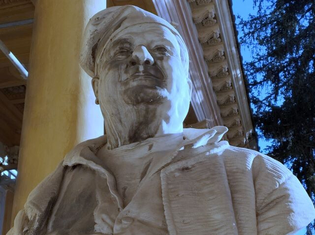 Tomba di Pietro Ferri (Luvein)